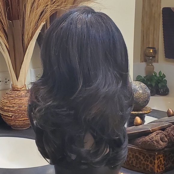 Everyday Synthetic Lace Front Wig - Picture 4 of 7